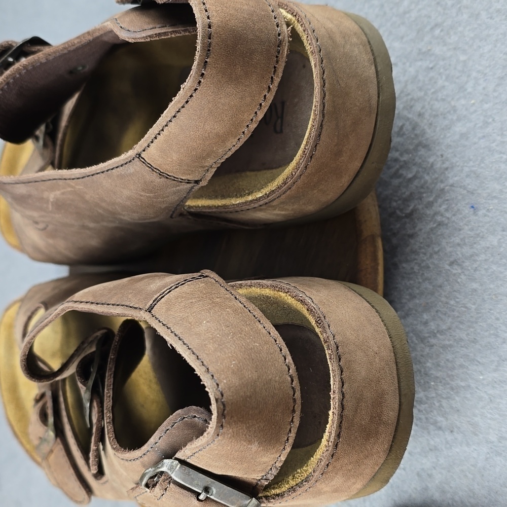 Rockport sandals men's size eleven in great used shape. - Picture 3 of 7